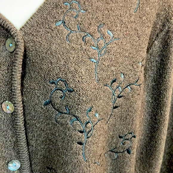 100 % Wool Pendleton cardigan, size medium - Picture 3 of 7